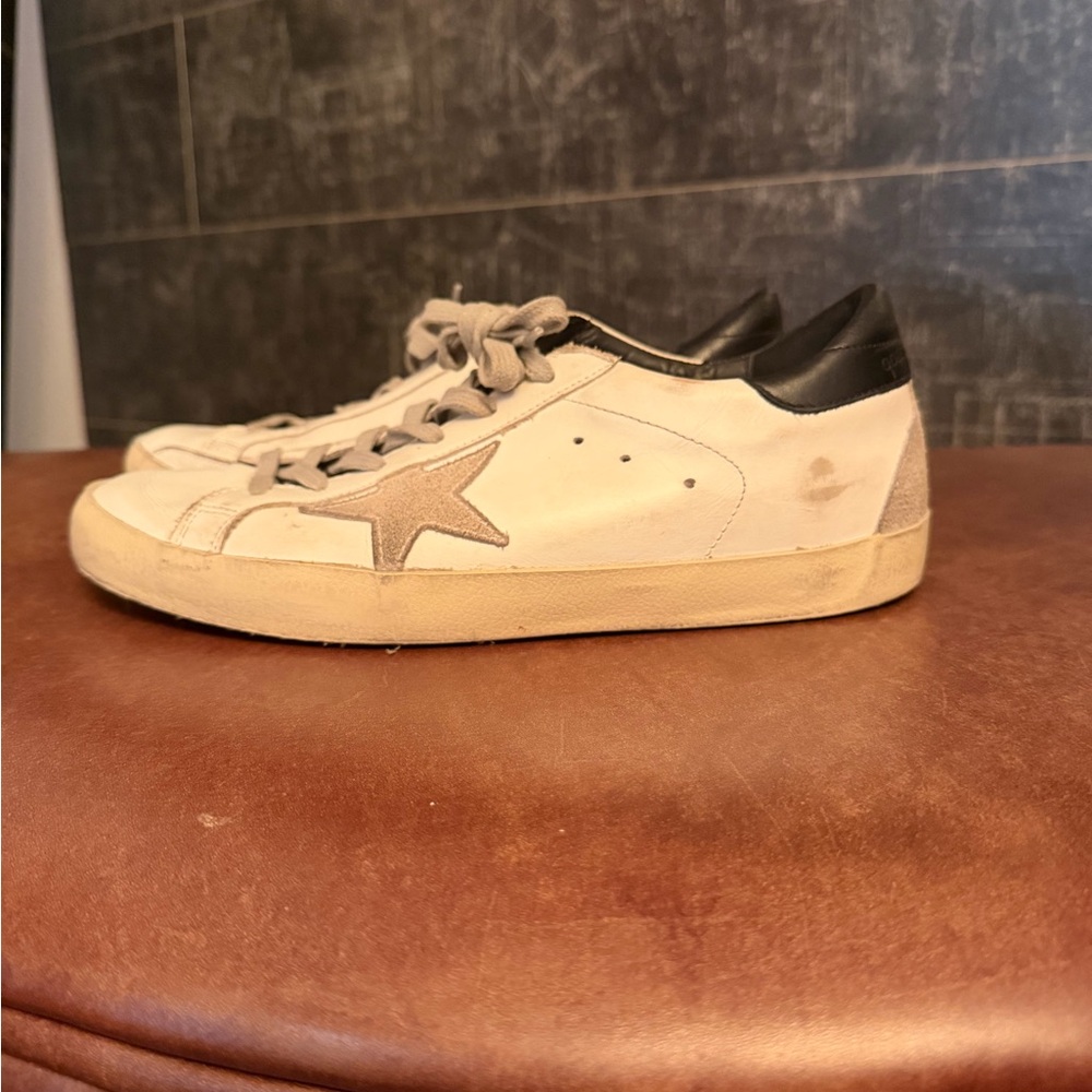 Golden Goose Women’s Superstar Sneakers with Black Heel Tab & Gray Suede - US 9 - Picture 8 of 16